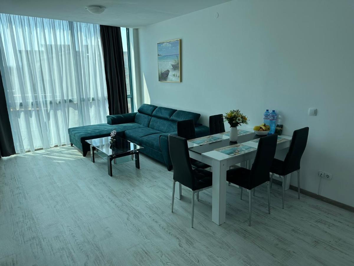 Spacious And Cozy Apartment In Complex Del Sol Приморско Екстериор снимка