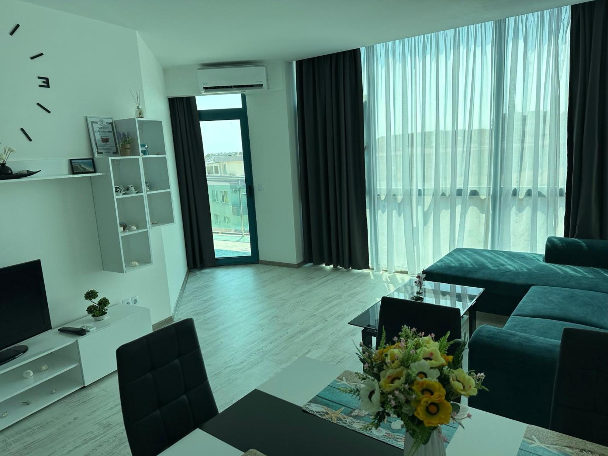 Spacious And Cozy Apartment In Complex Del Sol Приморско Екстериор снимка